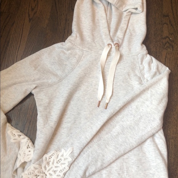 Aeropostale Tops - Women’s Aeropostale gray pullover hoodie  size XS.